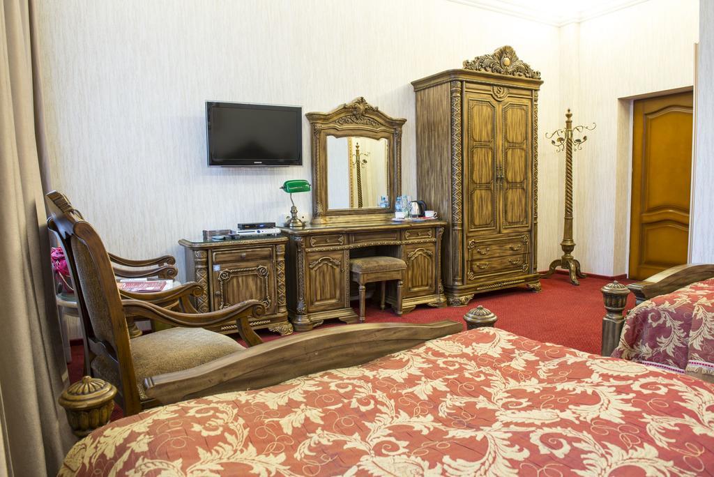Hotel Europa Kalisz  Bagian luar foto