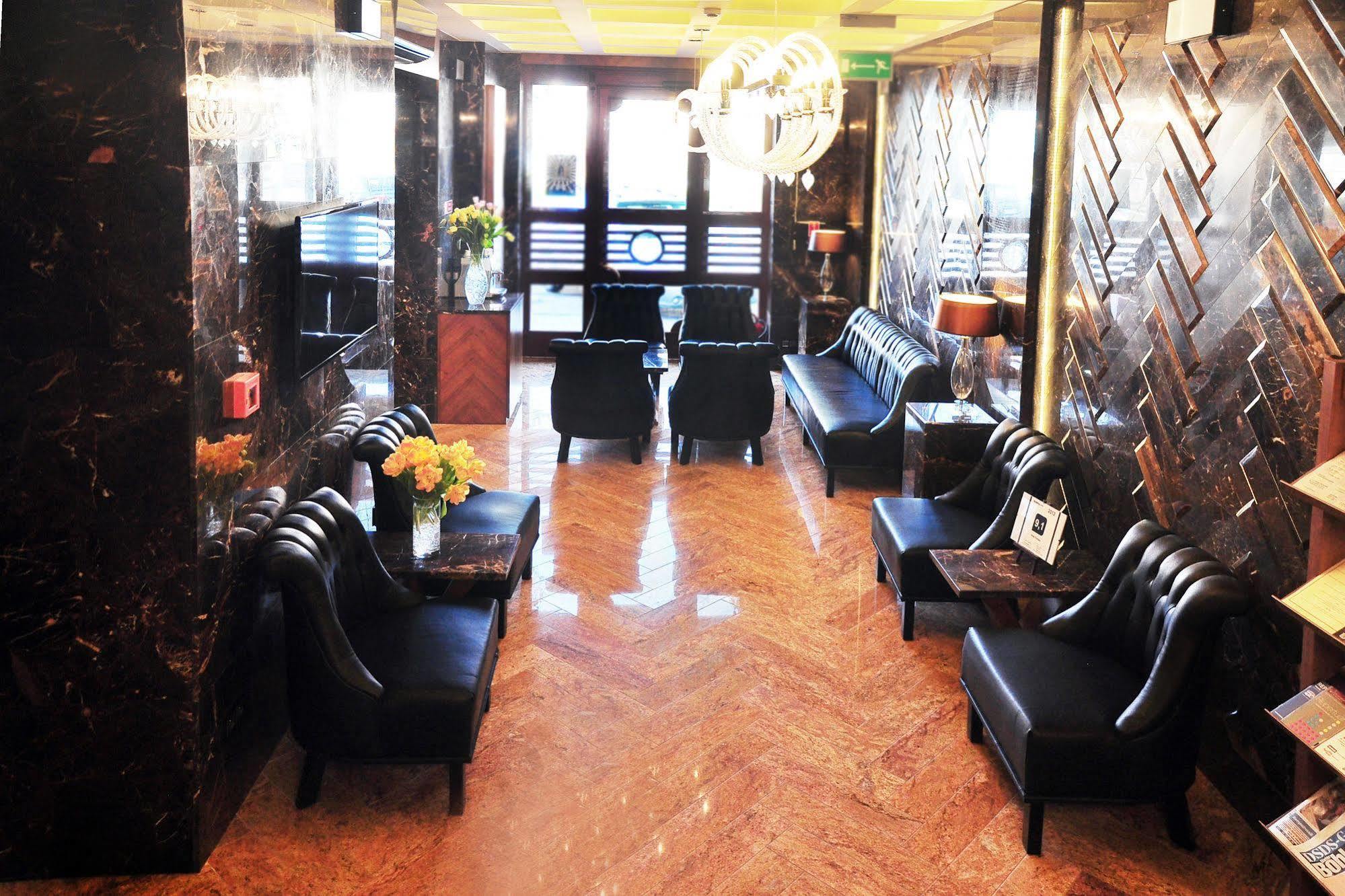 Hotel Europa Kalisz  Bagian luar foto